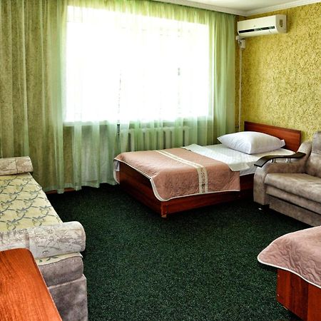 Green City Hotel Mykolaiv Eksteriør billede