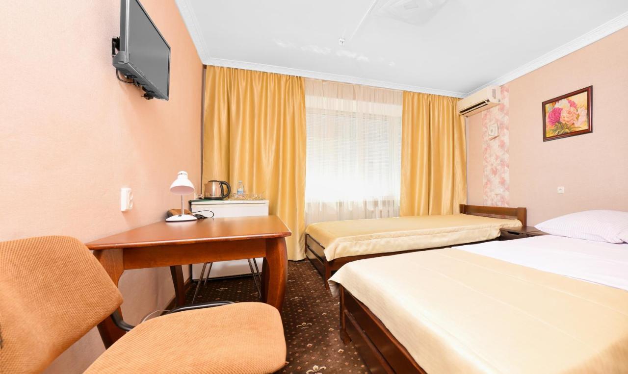 Green City Hotel Mykolaiv Eksteriør billede