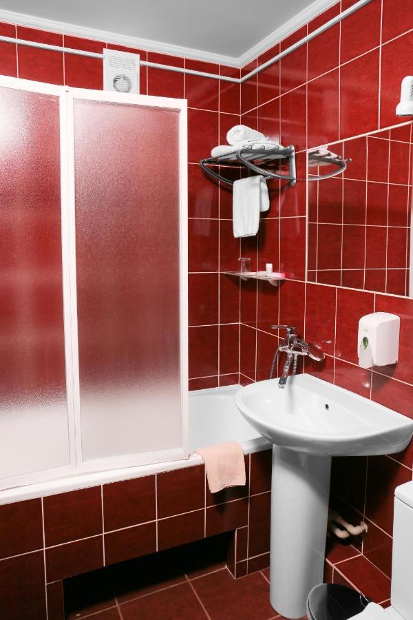 Green City Hotel Mykolaiv Eksteriør billede