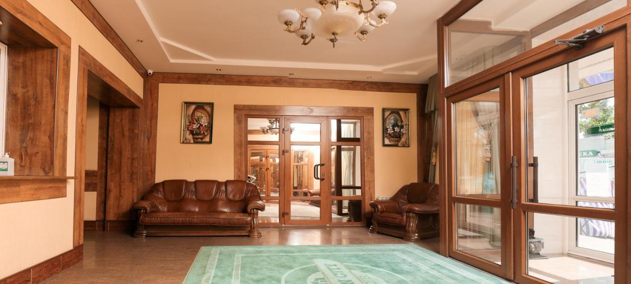 Green City Hotel Mykolaiv Eksteriør billede